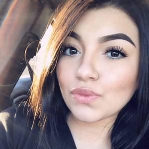 Meet your Posher, Lilly